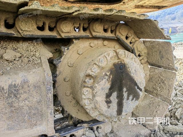 右側(cè)行走馬達蓋板（行走機構(gòu)）