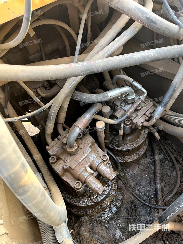 回轉(zhuǎn)馬達（上車部件）