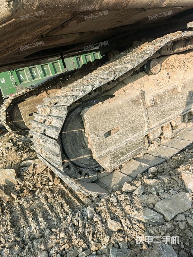 右側(cè)履帶整體（行走機構(gòu)）