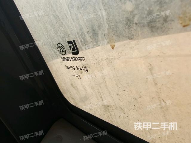 后窗玻璃角標(biāo)(駕駛室部分) 后窗玻璃角標(biāo)(駕駛室部分)