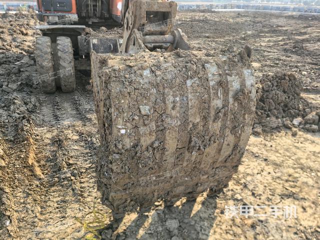 鏟斗45度(工作和回轉裝置) 鏟斗45度(工作和回轉裝置)