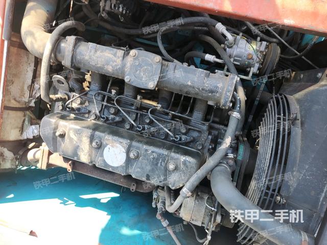 發(fā)動(dòng)機(jī)室（上車部件）