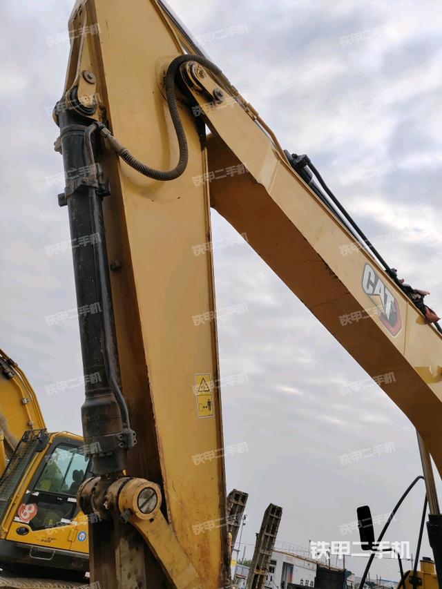 小臂整體左后（工作和回轉(zhuǎn)裝置）