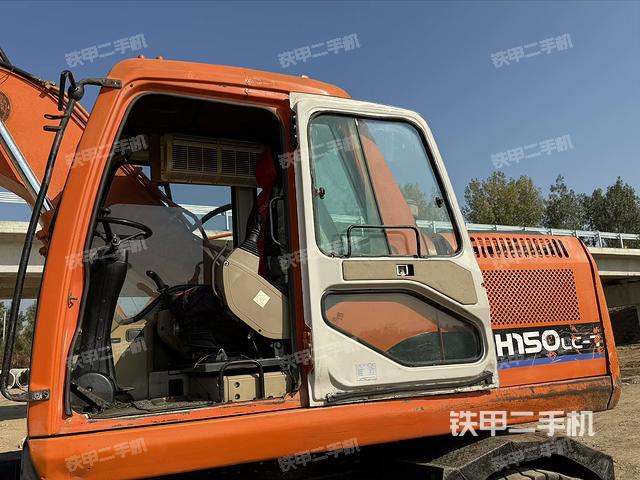 駕駛室整體（整機(jī)外觀）