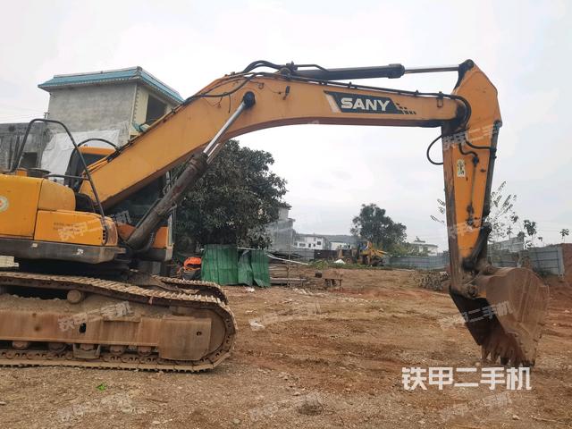 大臂整體?右側(cè)(工作和回轉(zhuǎn)裝置) 大臂整體?右側(cè)(工作和回轉(zhuǎn)裝置)
