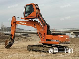 斗山DH225-7挖掘機(jī)實(shí)拍圖片