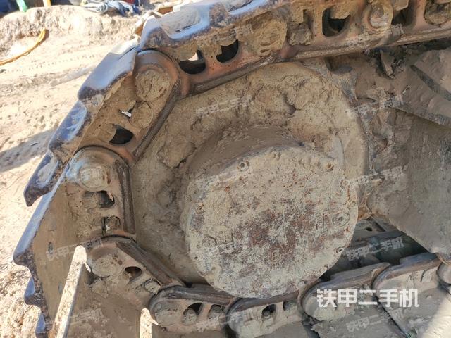 右驅(qū)動(dòng)輪（行走機(jī)構(gòu)）