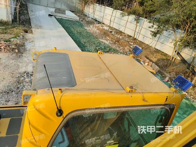 駕駛室頂部俯視(上車部件) 駕駛室頂部俯視(上車部件)