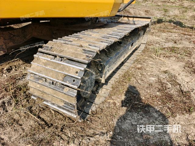 右側(cè)履帶整體?(行走機構(gòu)) 右側(cè)履帶整體?(行走機構(gòu))