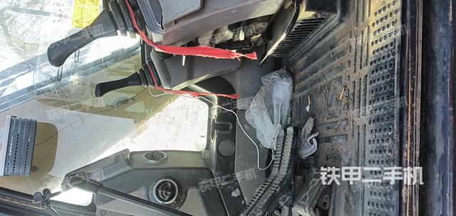 驾驶室整体（整机外观）