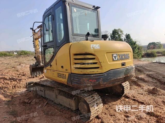 右后45（整機外觀）