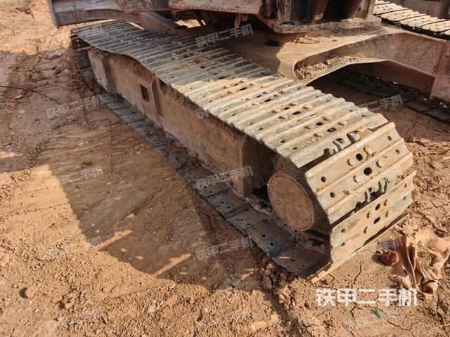 右側(cè)履帶整體?（行走機(jī)構(gòu)）