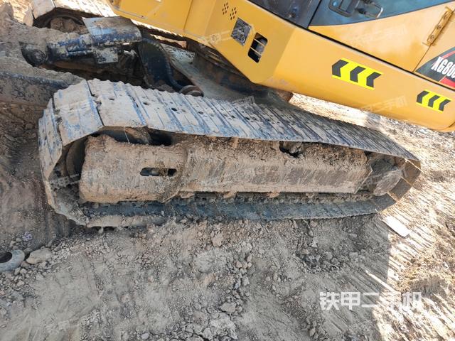 左側(cè)履帶整體?（行走機構(gòu)）