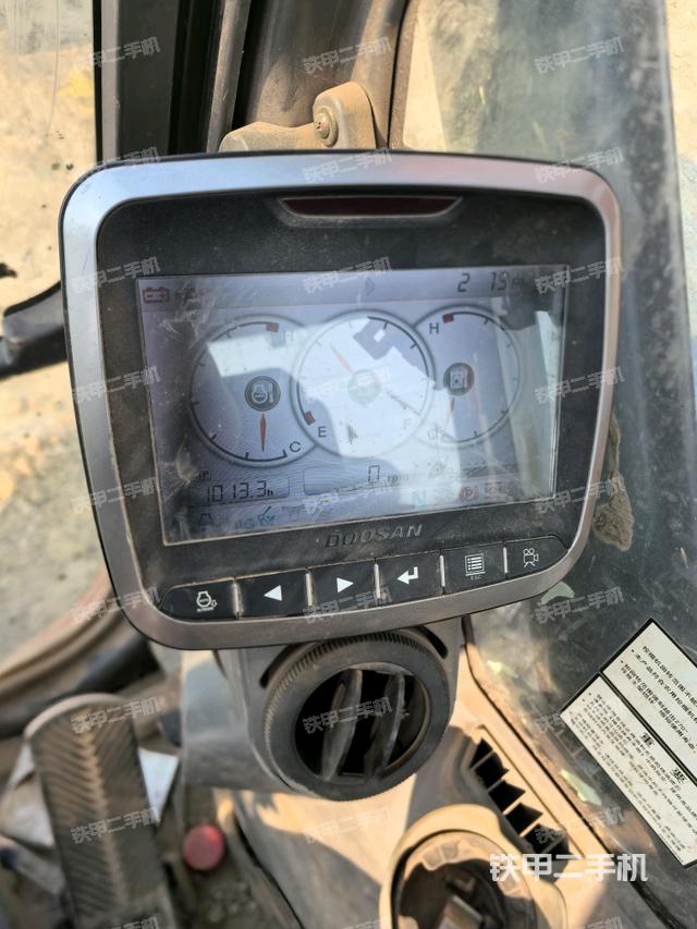 顯示屏?(駕駛室部分) 顯示屏?(駕駛室部分)