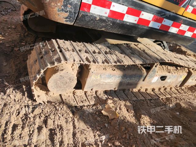 右側(cè)履帶整體?（行走機構(gòu)）