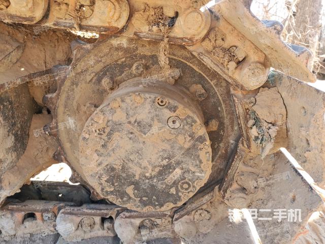 左驅(qū)動(dòng)輪（行走機(jī)構(gòu)）