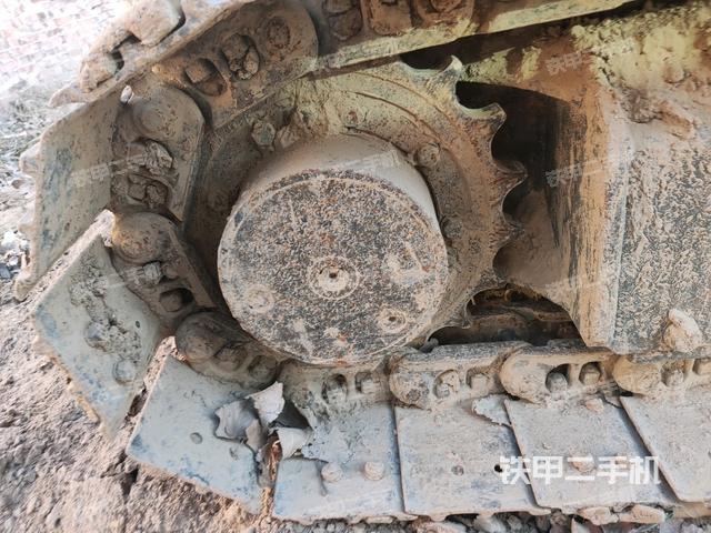 右驅(qū)動(dòng)輪(行走機(jī)構(gòu)) 右驅(qū)動(dòng)輪(行走機(jī)構(gòu))