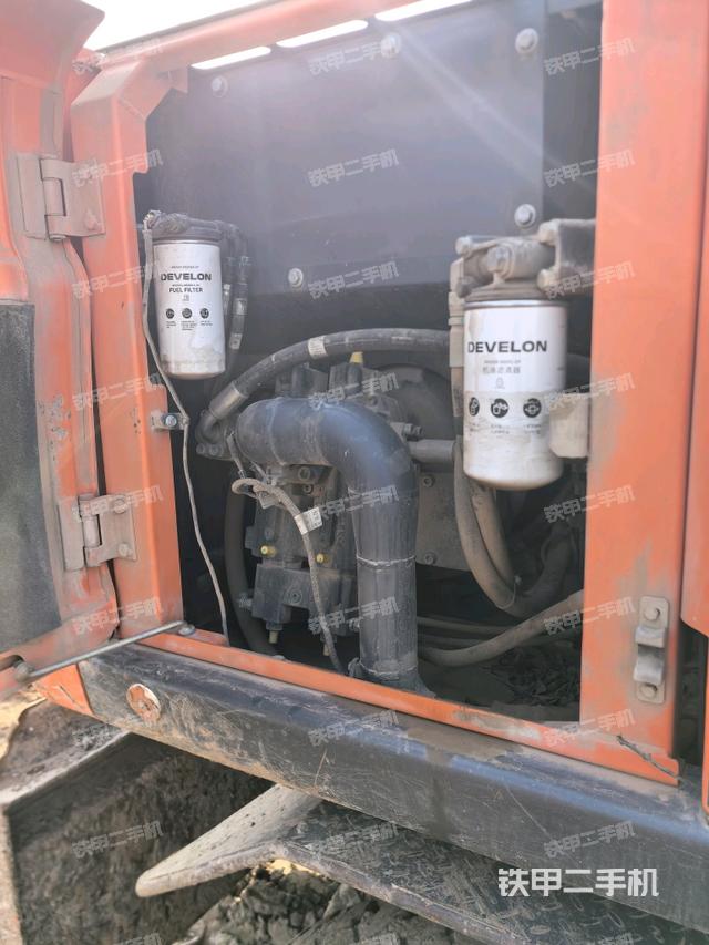 液壓泵室(大件艙室) 液壓泵室(大件艙室)