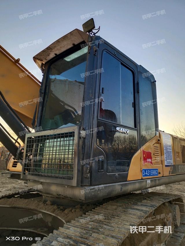 駕駛室整體（整機(jī)外觀）