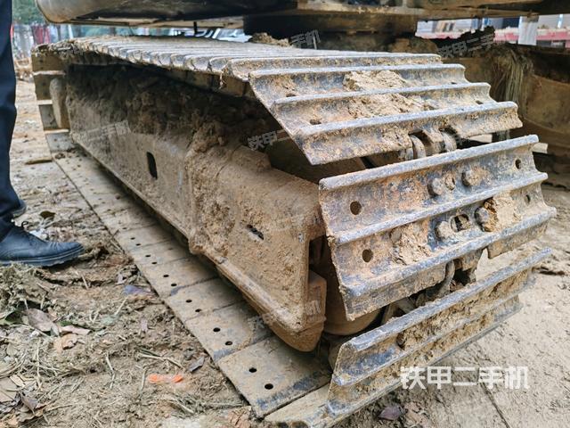 左側(cè)履帶整體?（行走機構(gòu)）