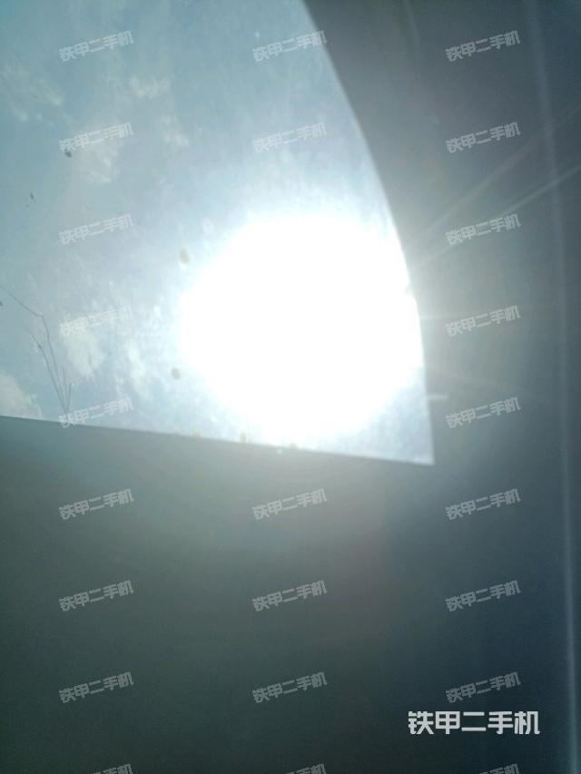 后窗玻璃角標(biāo)（駕駛室部分）