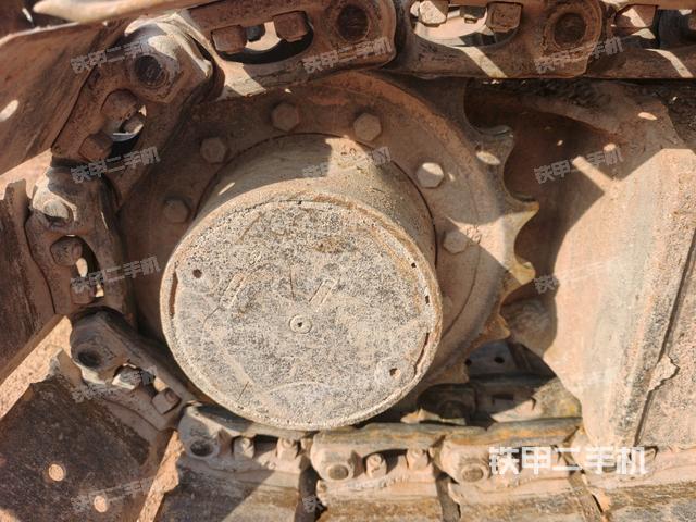 左驅(qū)動輪（行走機(jī)構(gòu)）