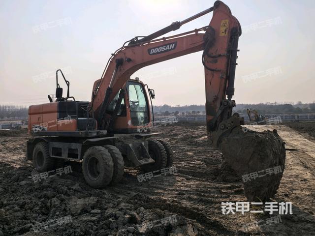 右前45(整機外觀) 右前45(整機外觀)