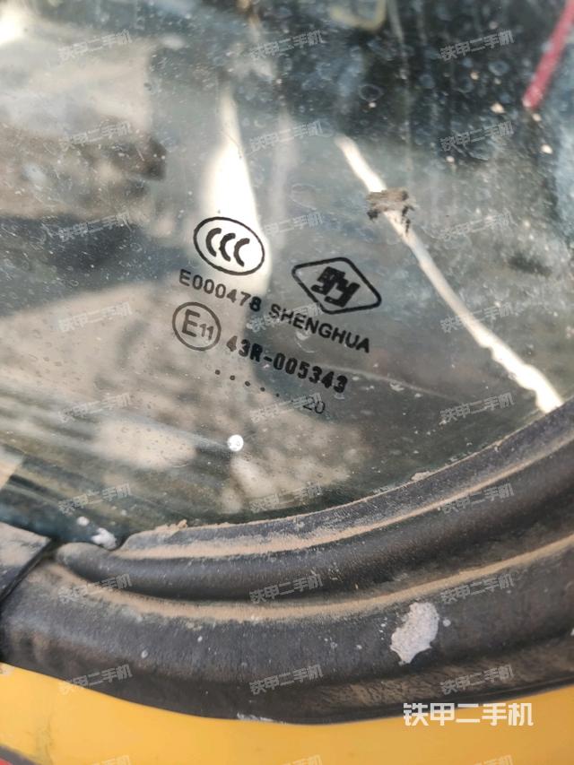 后窗玻璃角標(biāo)（駕駛室部分）