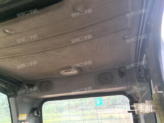 座椅右側(cè)控制臺/鑰匙門/油門/含右手柄（駕駛室部分）