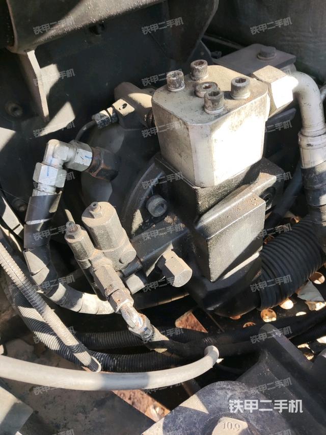 液壓泵室（大件艙室）