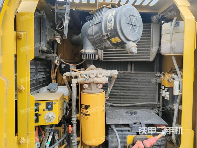 液壓泵室（大件艙室）