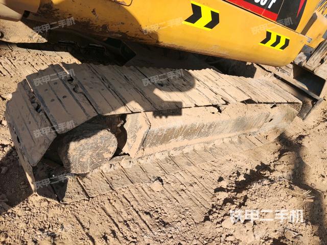 右側(cè)履帶整體?（行走機構(gòu)）