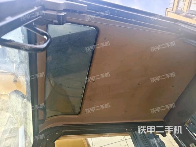 頂棚整體(駕駛室部分) 頂棚整體(駕駛室部分)