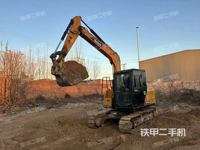 駕駛室整體（整機外觀）