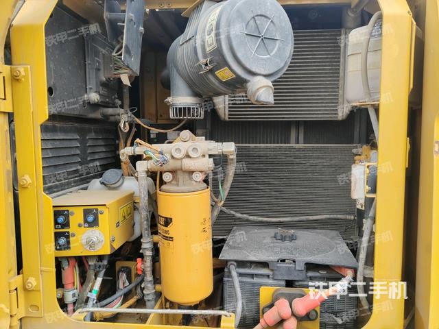 散熱器正面（大件艙室）