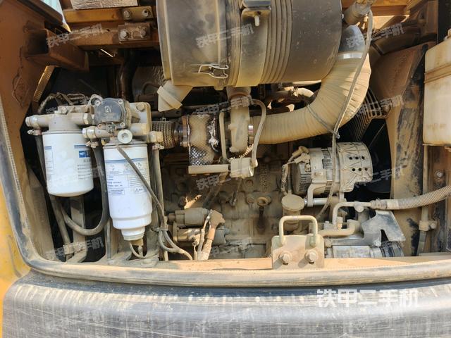 發(fā)動機室(上車部件) 發(fā)動機室(上車部件)