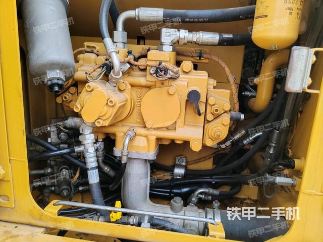 液壓泵斜45?左（大件艙室）