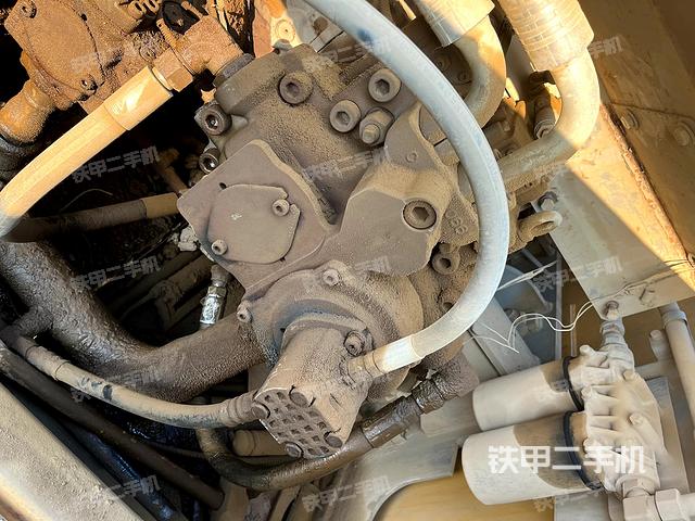 液壓泵斜45?左（大件艙室）