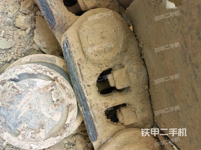 左側(cè)履帶整體?（行走機構(gòu)）