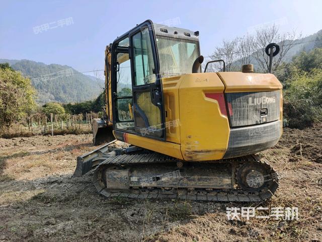 右后45(整機外觀) 右后45(整機外觀)