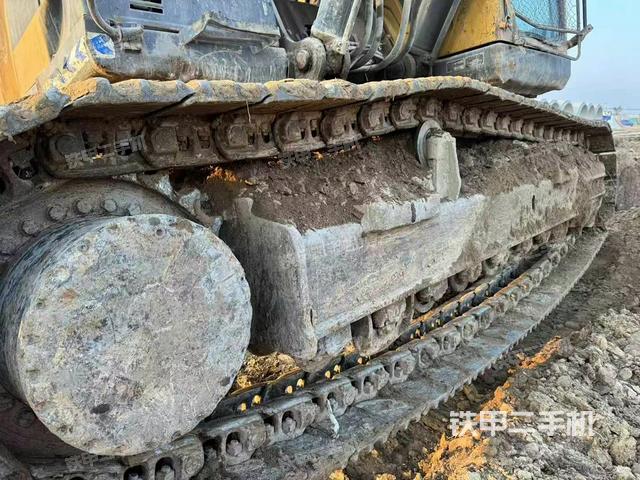 单侧履带整体（整机外观）