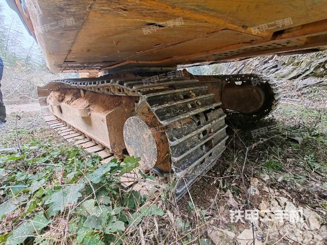 右側(cè)履帶整體（行走機(jī)構(gòu)）