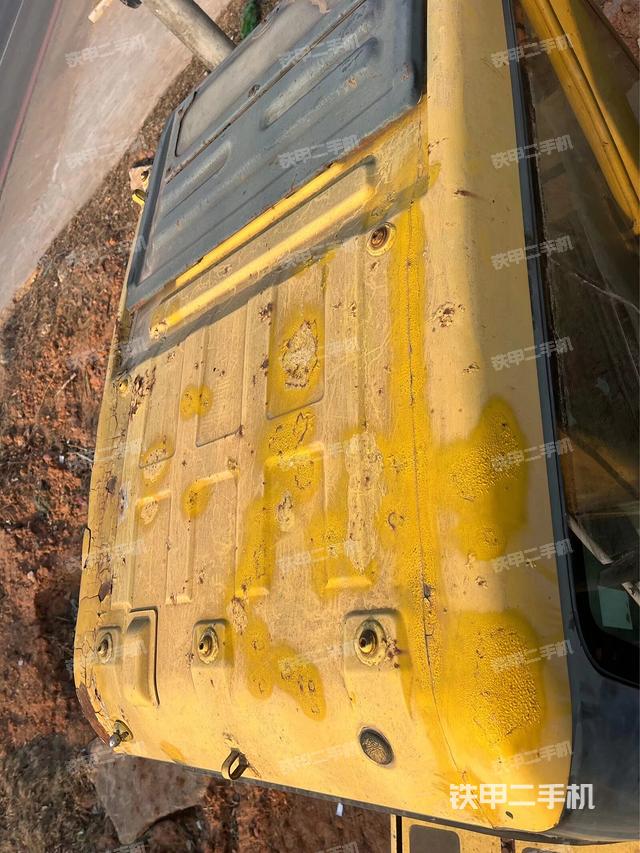 駕駛室頂部（整機(jī)外觀）