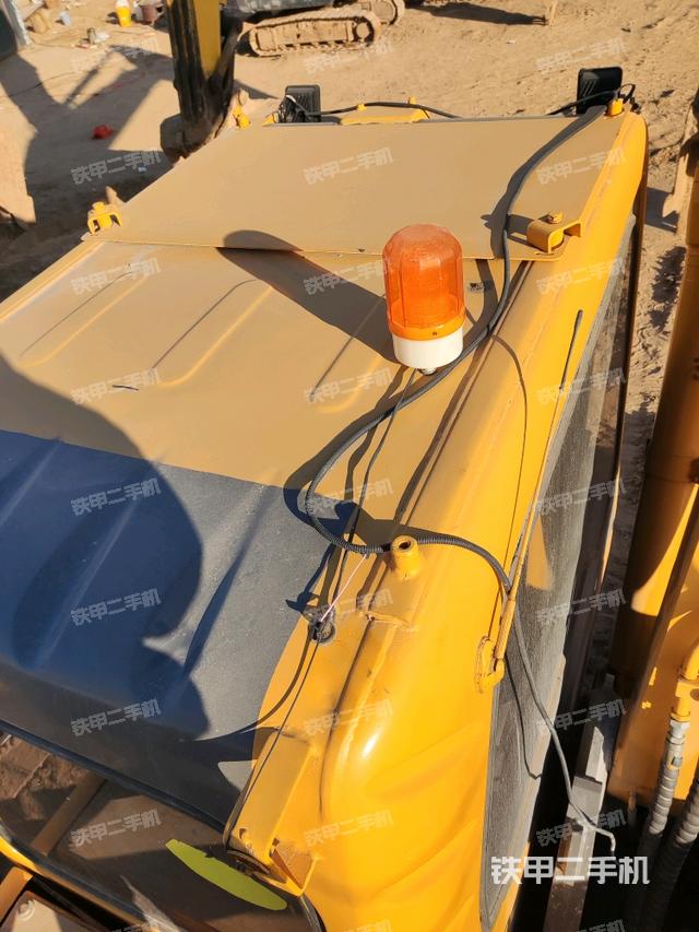 駕駛室頂部俯視（上車部件）