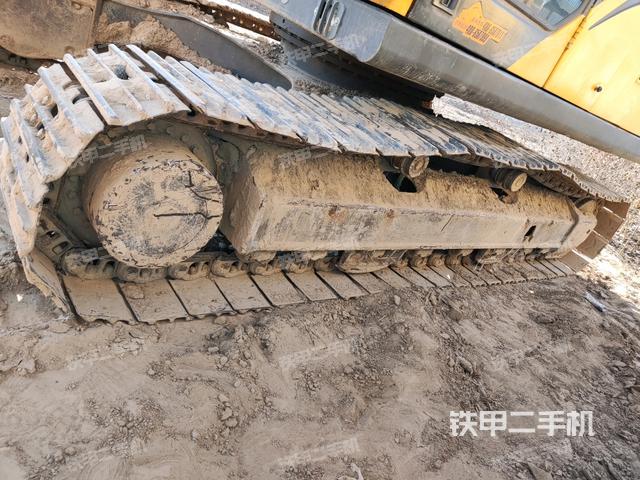 右側(cè)履帶整體（行走機構(gòu)）