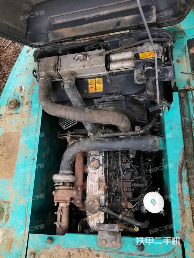 發(fā)動(dòng)機(jī)室(上車(chē)部件) 發(fā)動(dòng)機(jī)室(上車(chē)部件)