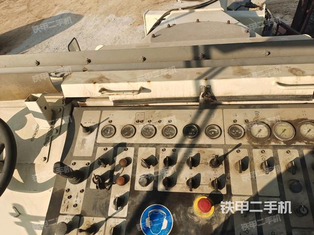 儀表盤(駕駛室/操作室) 儀表盤(駕駛室/操作室)