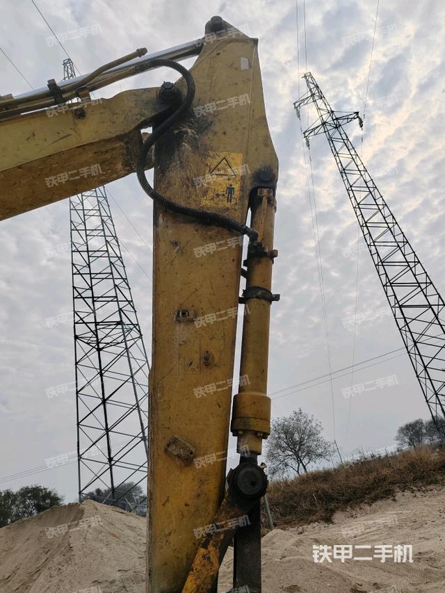 小臂整體左后（工作和回轉(zhuǎn)裝置）