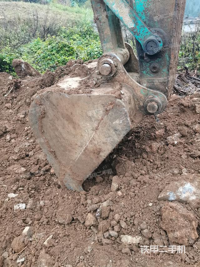 鏟斗45度(工作和回轉(zhuǎn)裝置) 鏟斗45度(工作和回轉(zhuǎn)裝置)