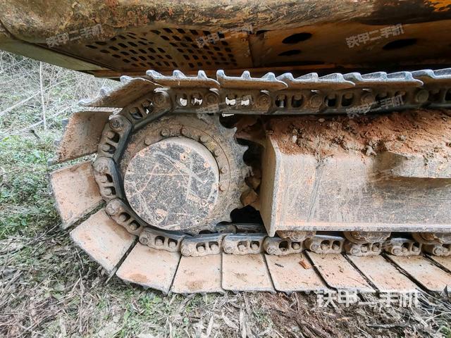 右驅(qū)動(dòng)輪（行走機(jī)構(gòu)）